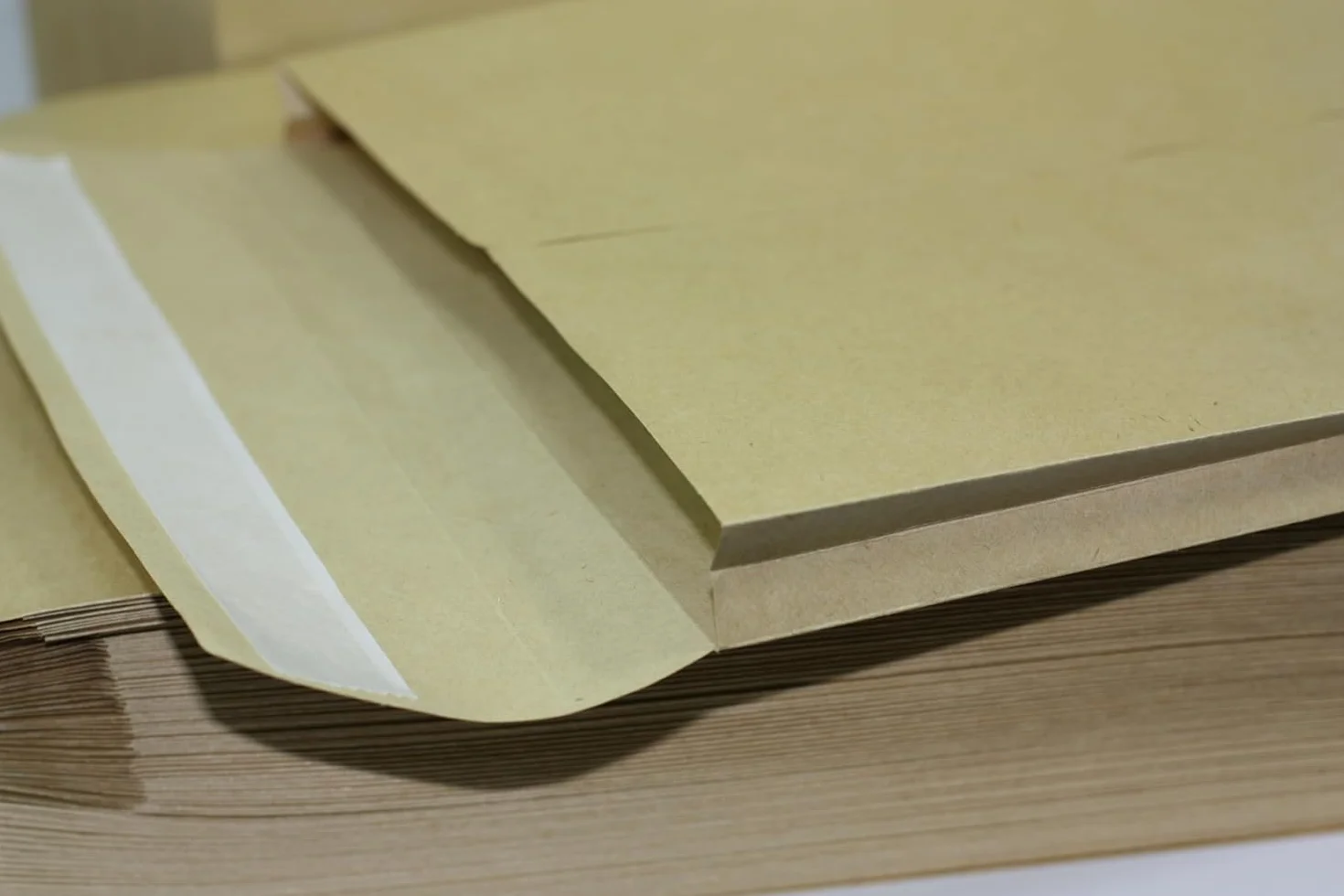 Enveloppes à soufflet papier kraft C5 26 mm autocollantes 229 x 162 mm A5