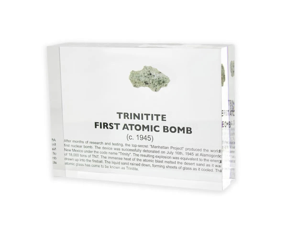 Verre Trinitite Authentique recouvert d'acrylique Lucite Transparent, Fait à la Main aux États-Unis, artefact Unique de 1945 à des Fins éducatives